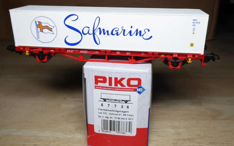 H0 gauge 1/87 150 mm 2-axle 40' Safmarine Container, mint in orig.box Piko 57736
