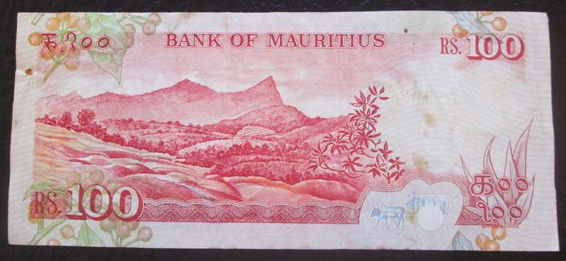 1986 Mauritius 100 Rupees Serial No A3 399647