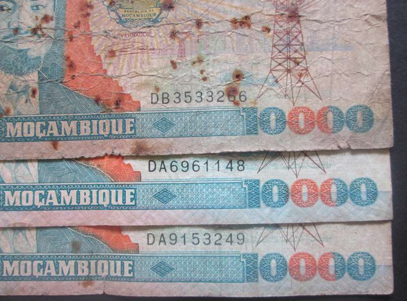 1991 Mozambique 10 000 Meticais