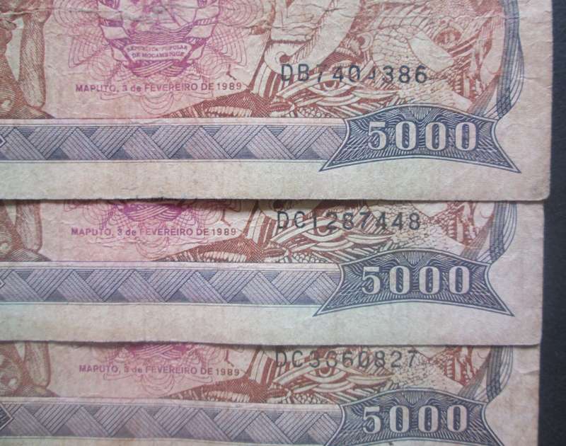 1988 - 1989 Mozambique 5000 Meticais