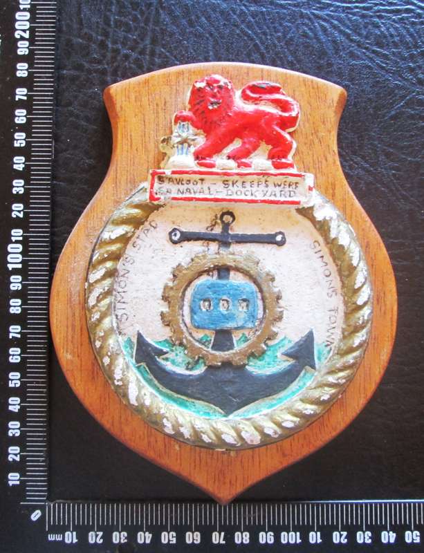 Royal Navy Ship`s Crest Wall Plaque Simon Stad Hand-Painted Plaster
