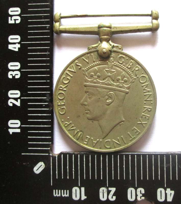 King George WWII 1939 - 1945 Service Medal Name L G Crooke No 241580