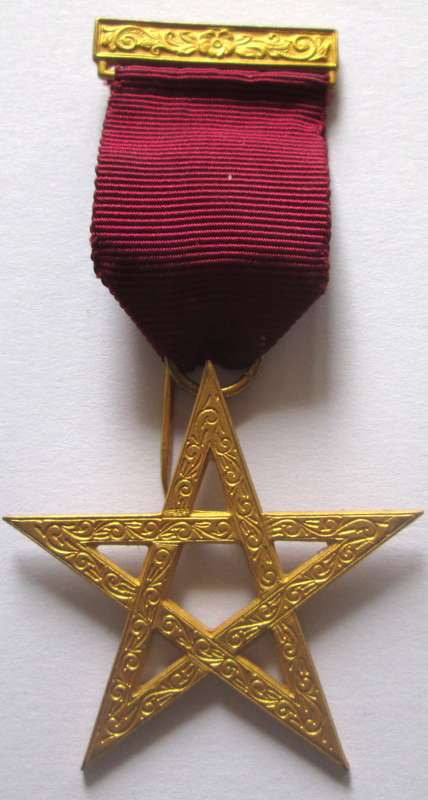 Royal Arch Excellent Master Breast Jewel