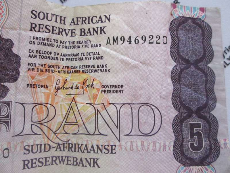 Five Rand Republic of South Africa Serial Nr AM9469220