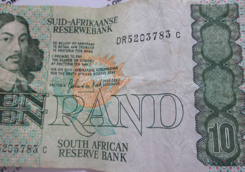 Ten Rand Republic of South Africa Serial Nr DR5203783 C