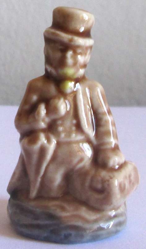 1972 - 1979 Dr Foster Wade Nursery Rhyme Model