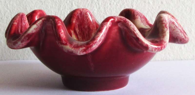 1970 Crackle Dish Wade Porcelain / Boxed
