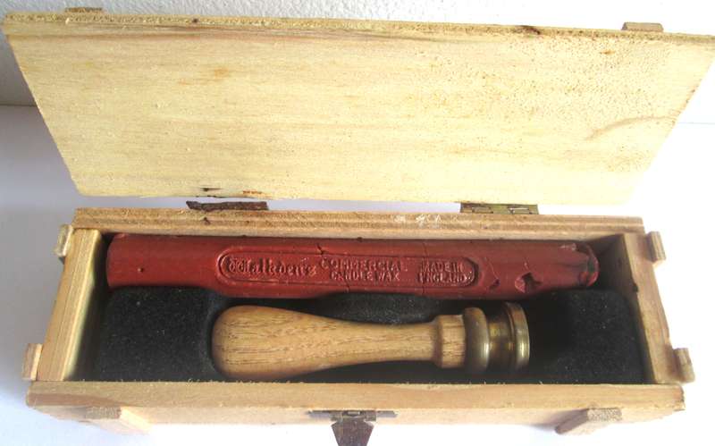 Breif Siegel Darauf Gebe ich - Envelope Sealer with Seal in a Wooden Case