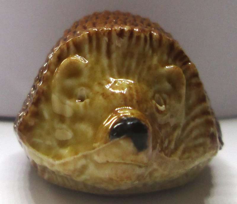 Hedgehog Balding and Mansell Flintstone Wade Christmas Cracker