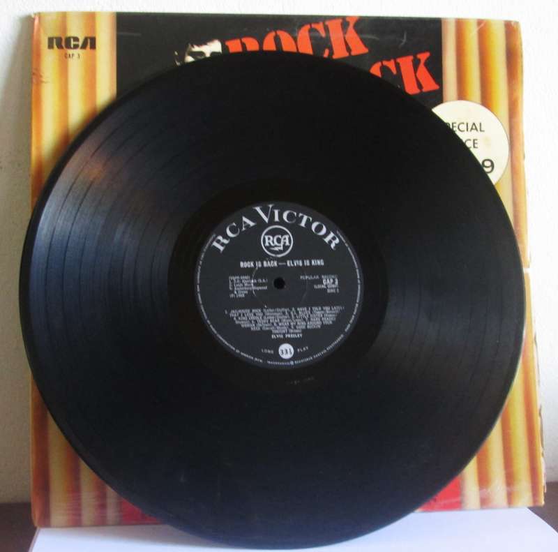 1968 Elvis is King Rock is Back CAP 3