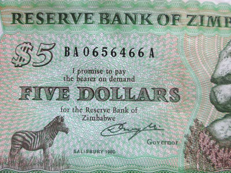 1980 Five Dollars Zimbabwe No BA 0656466A