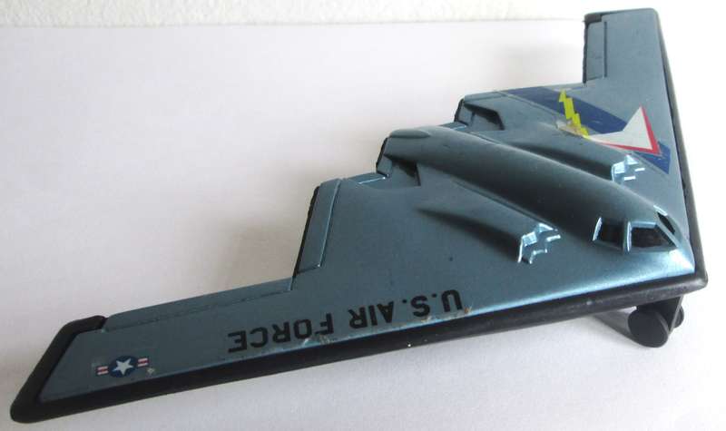 1992 B-2 Stealth Bomber US Air Force Tootsietoy Matchbox
