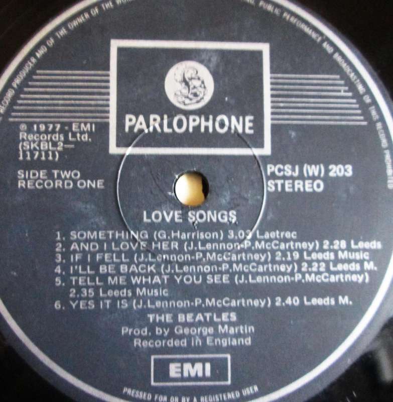 1977 The Beatles Love Songs PCSJ (W) 203