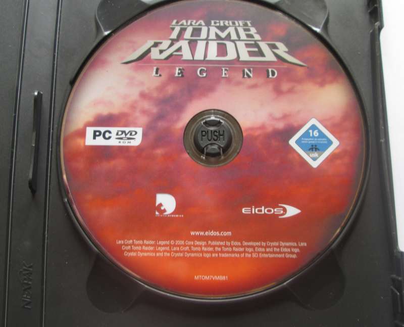 Lara Croft Tomb Raider Legend PC / DVD Game