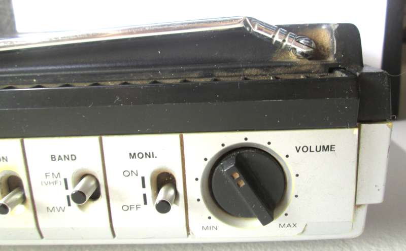 Blaupunkt Portable Radio Cassette Recorder FM and MW Auto Stop Model CRC 443