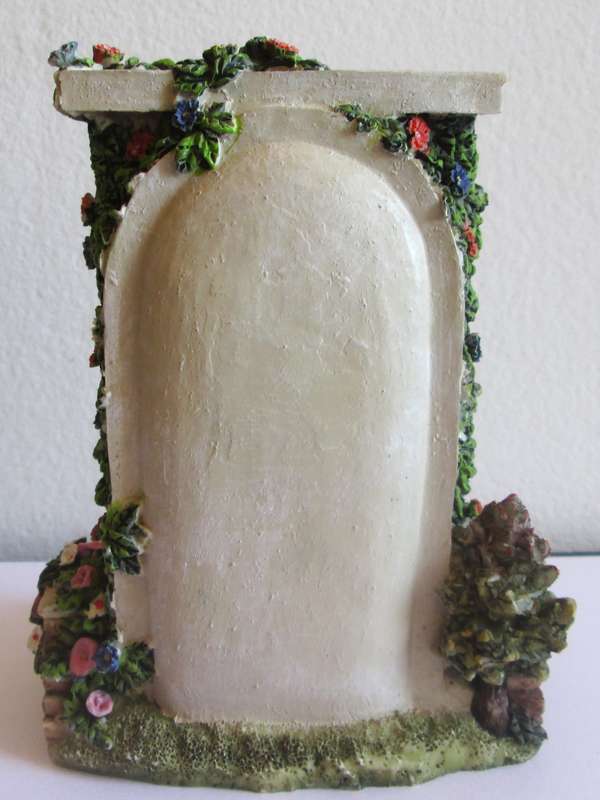 Wall Fountain with Cherub Statue Ornament
