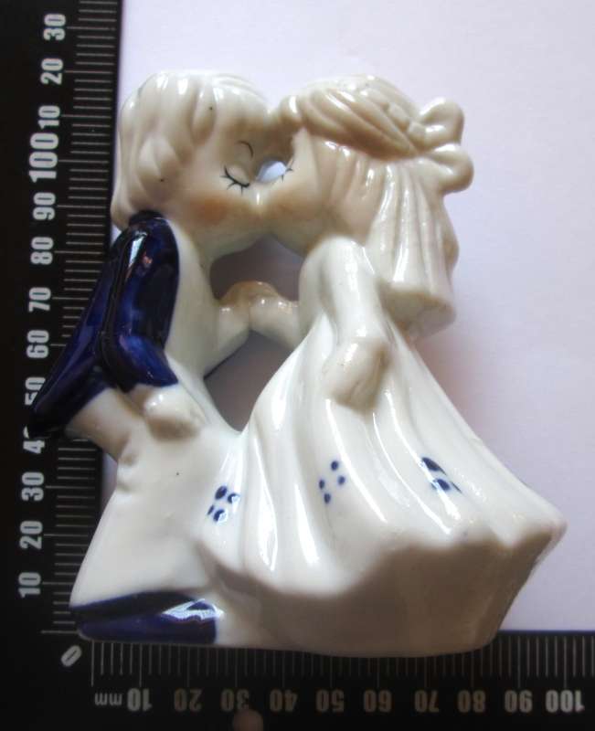 Porcelain Kissing Girl and Boy Ornament