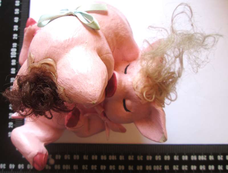Kissing Pink Pigs Ornament
