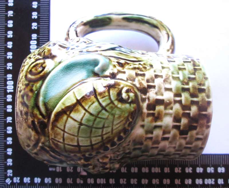 Seashell Basketweave Motif Jug