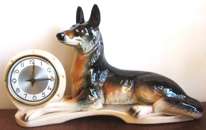 Jema of Holland 462 Ceramic German Shepherd Alsatian Large Mantle Clock
