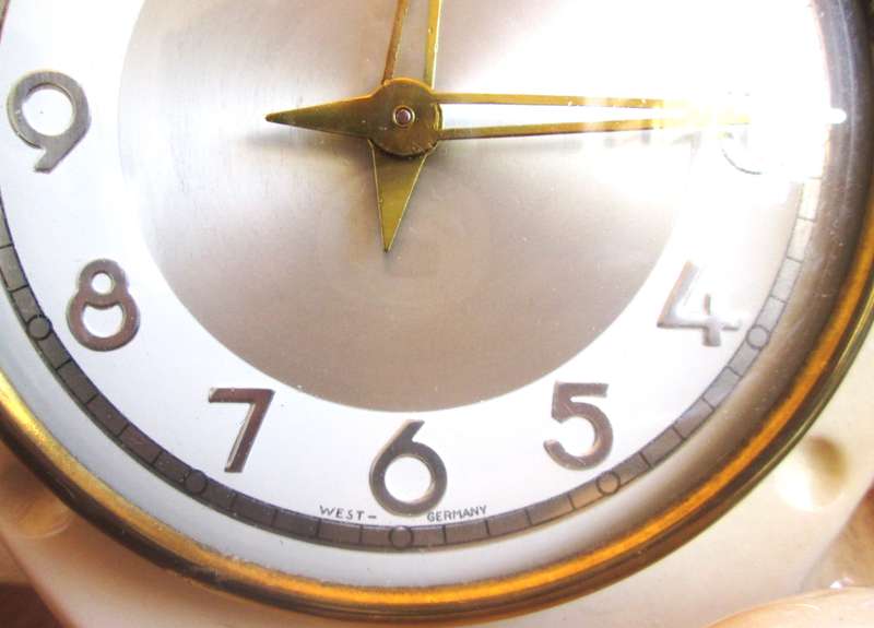 Jema of Holland 462 Ceramic German Shepherd Alsatian Large Mantle Clock