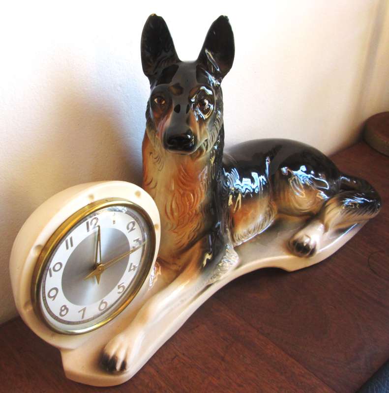 Jema of Holland 462 Ceramic German Shepherd Alsatian Large Mantle Clock