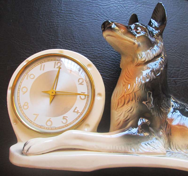 Jema of Holland 462 Ceramic German Shepherd Alsatian Large Mantle Clock