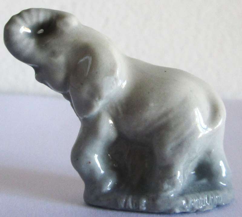 1973 Elephant Wade English Whimsies