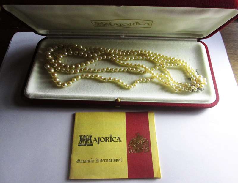 Majorica Spain Necklace No F596319 / Certificate