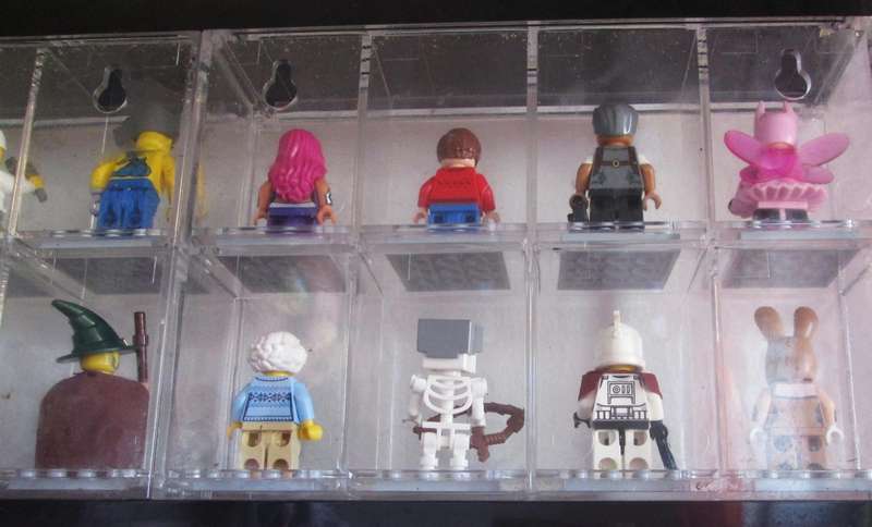 LEGO Minifigures 15 Set in Black Display Case