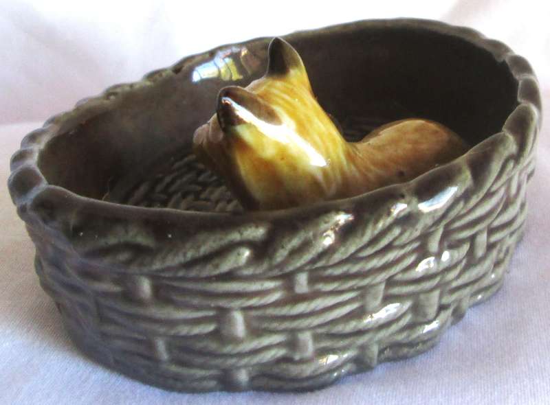 1974 - 1981 Puppy Dishes Wade Cairn Puppy Lying