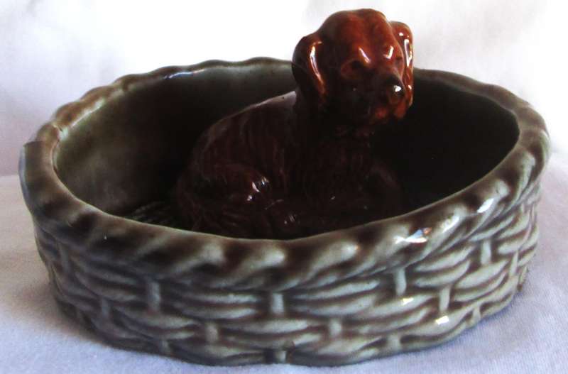 1974 - 1981 Puppy Dishes Wade Red Setter Puppy Lying