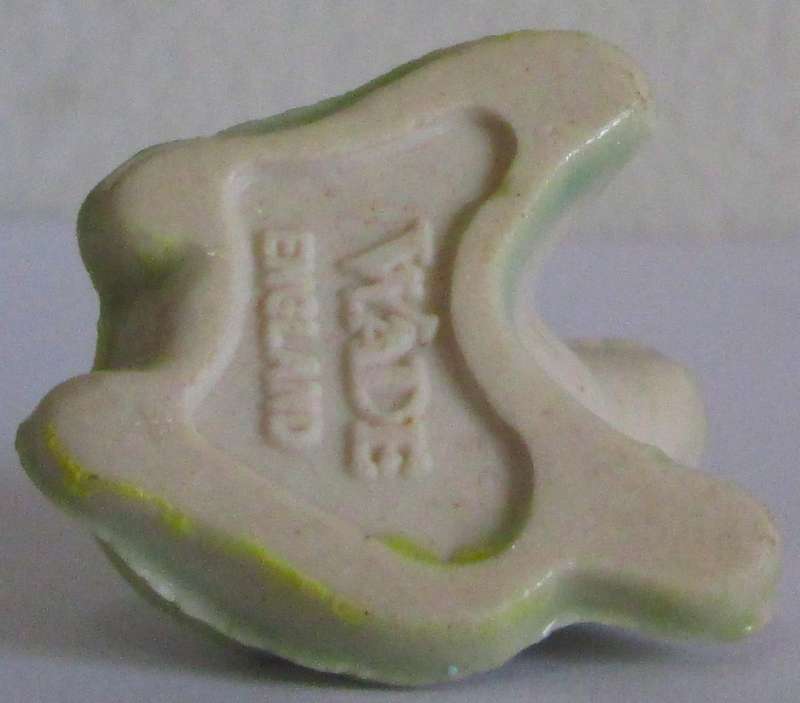 Frog Wade Red Rose Tea Miniature Animals