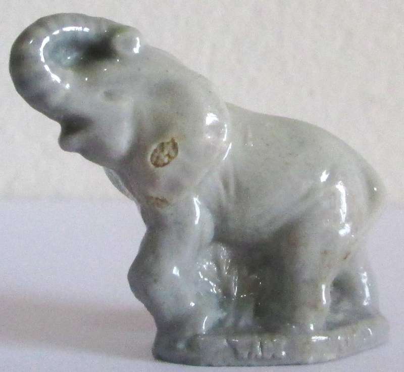 1973 Elephant Wade English Whimsies