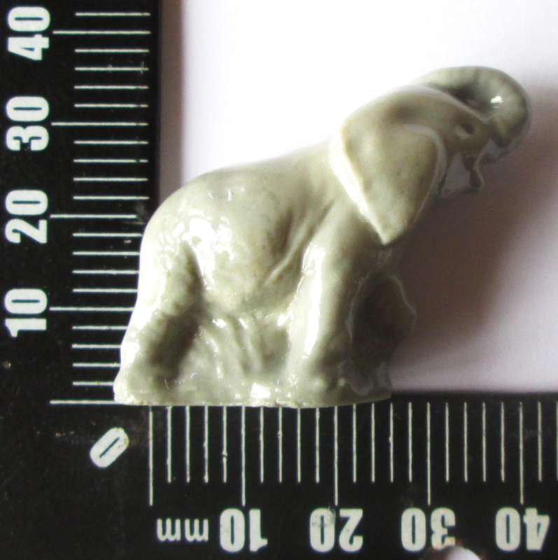 1973 Elephant Wade English Whimsies