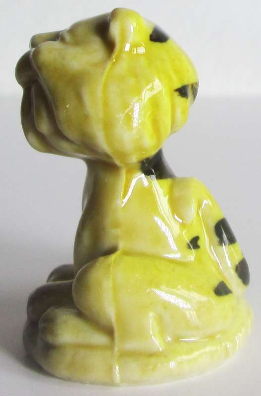 1965 Tigger Balding and Mansell Flintstone Wade Christmas Cracker
