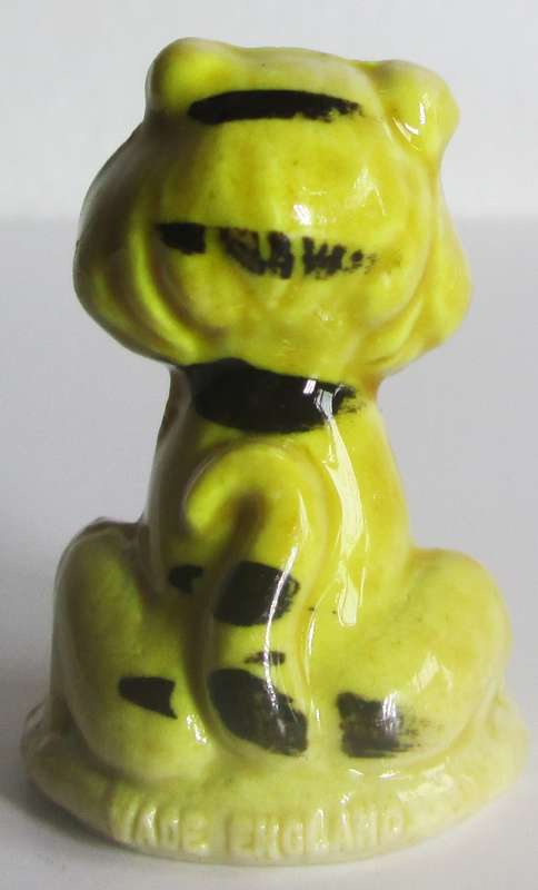 1965 Tigger Balding and Mansell Flintstone Wade Christmas Cracker