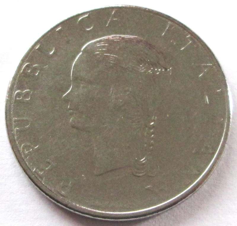1979 Italy 100 Lire Commemorative