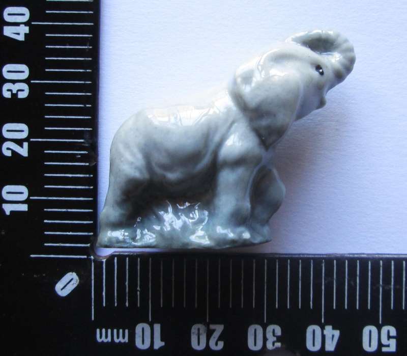 1973 Elephant Wade English Whimsies