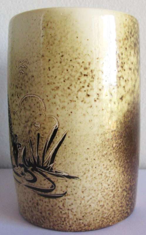 Kruger Park A67A Hand Painted Cresent Giraffe Motif