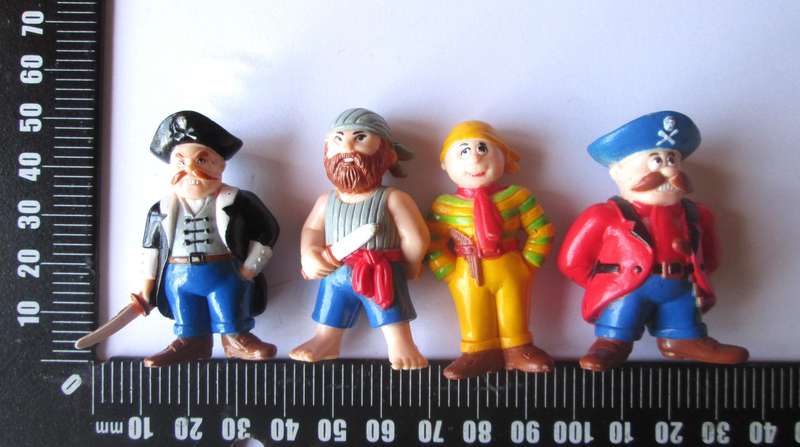 1986 Soma Mini Rubber Pirate Figures Toys Lot of 12