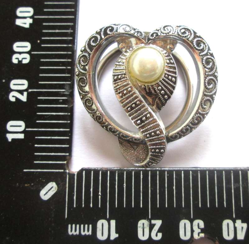 Heart Shape Scarf Clip