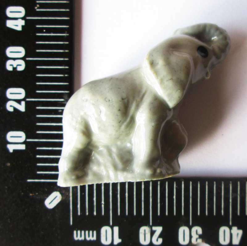 1973 Elephant Wade English Whimsies