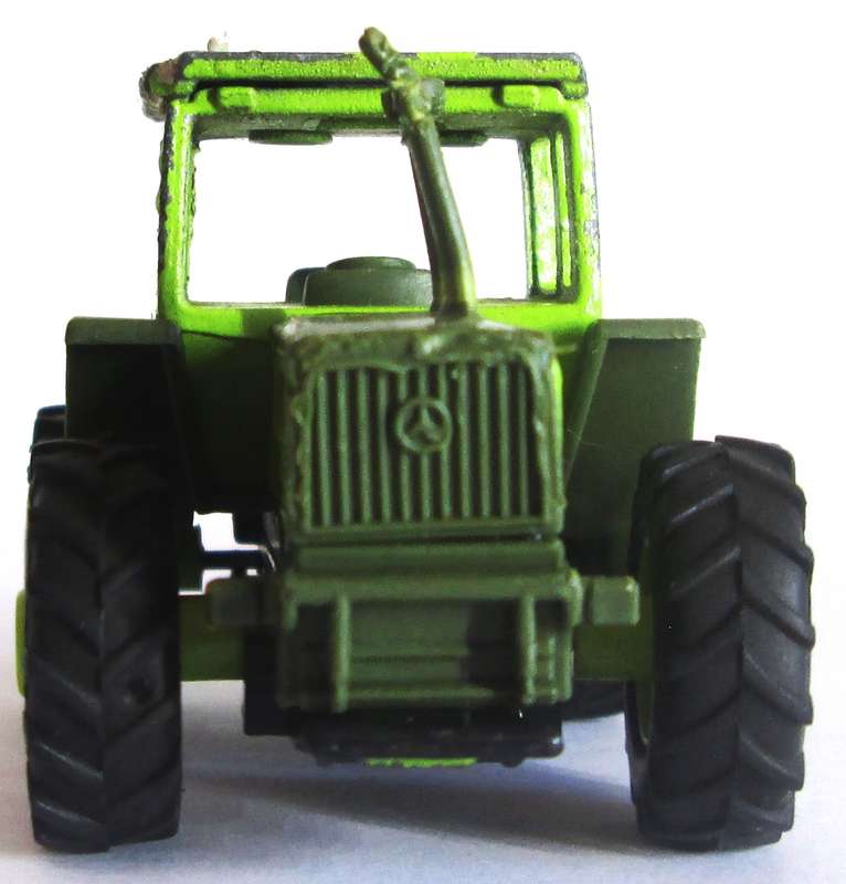 1990 MB Trac 1600 Turbo Tractor Thailand Matchbox