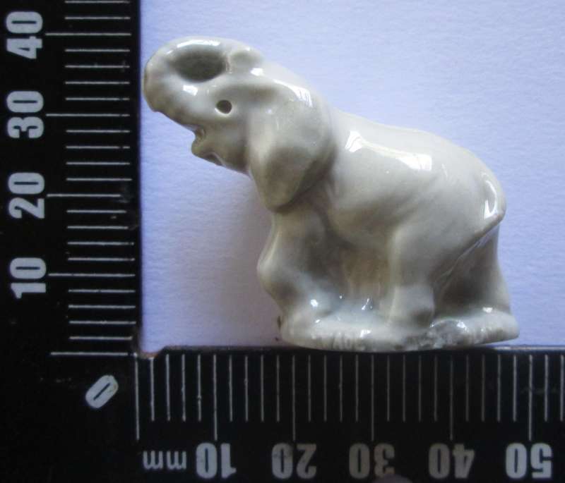 1973 Elephant Wade English Whimsies