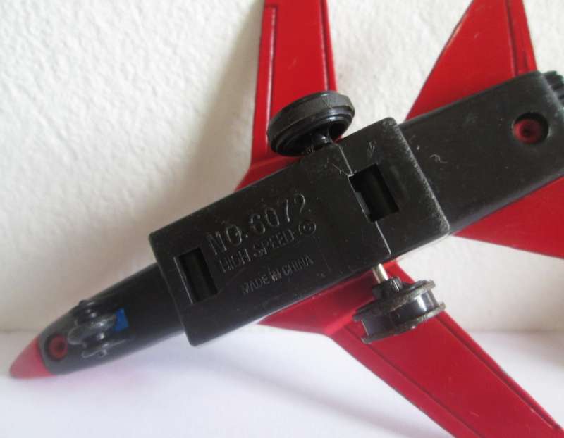 Tornado High Speed Airplanes No 6972 Made in China