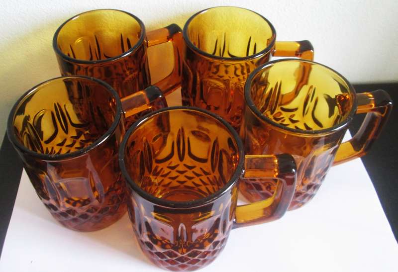 1970 Amber Glass 5 Coffee Mugs No. 901 Made in Indonesia