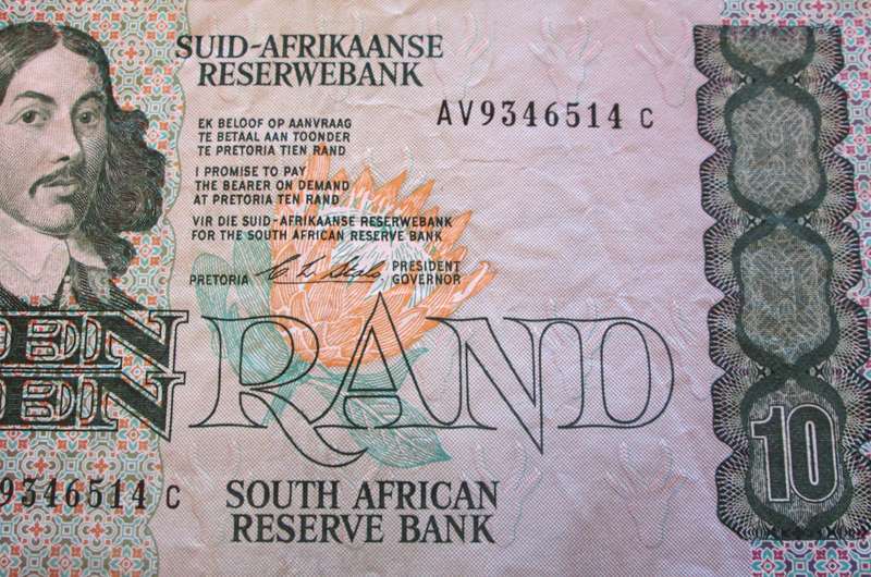 Ten Rand Republic of South Africa Serial Nr AV9346514 C