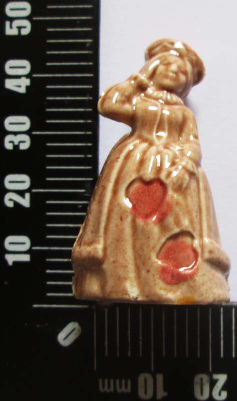 1970 Queen of Hearts Wade Nursery Rhyme Model