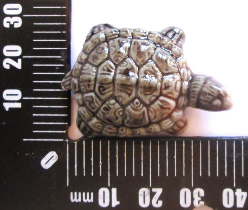 1965 Terrapin Balding and Mansell Flintstone Wade Christmas Cracker
